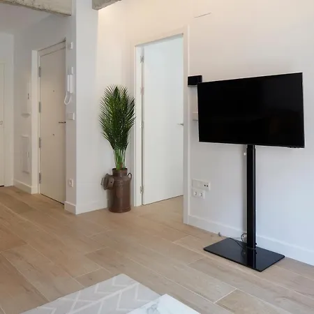 Jazzaldi By Feelfree דירה